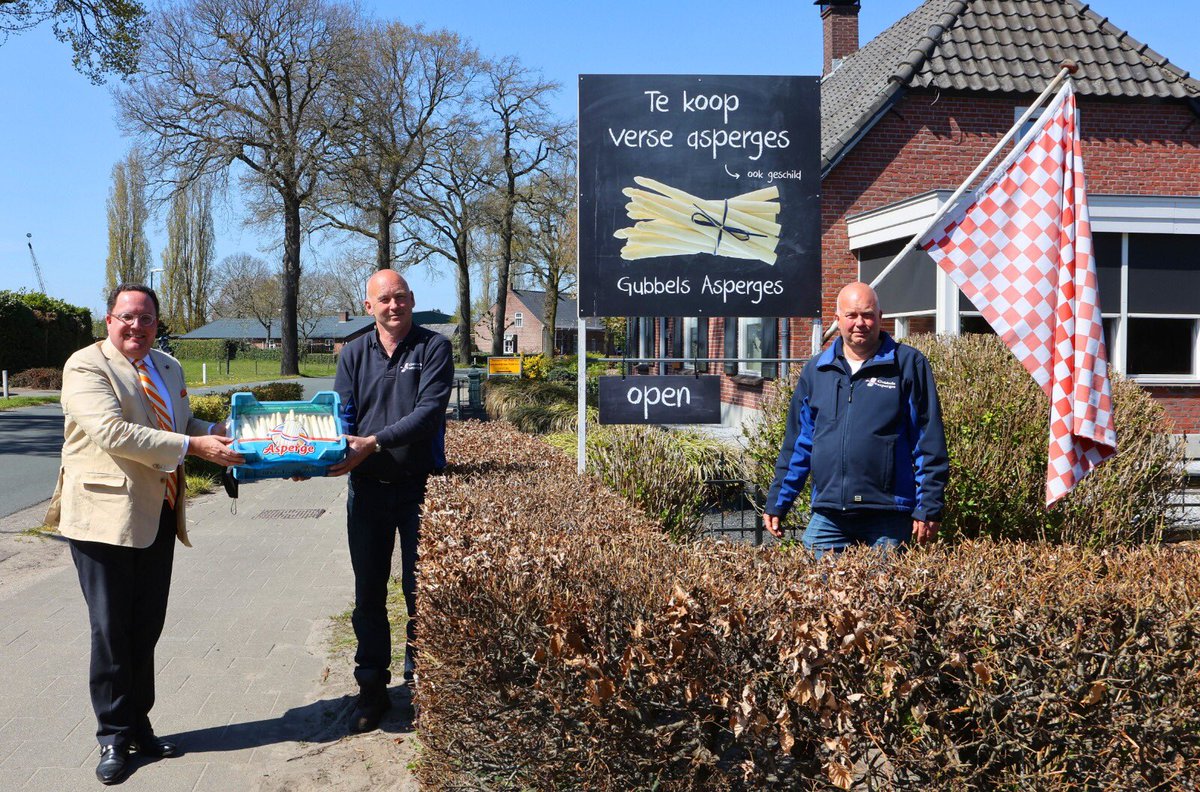Te gast bij Gubbels in Helvoirt. Uitverkozen tot beste asperges van Brabant!🇳🇱🎉