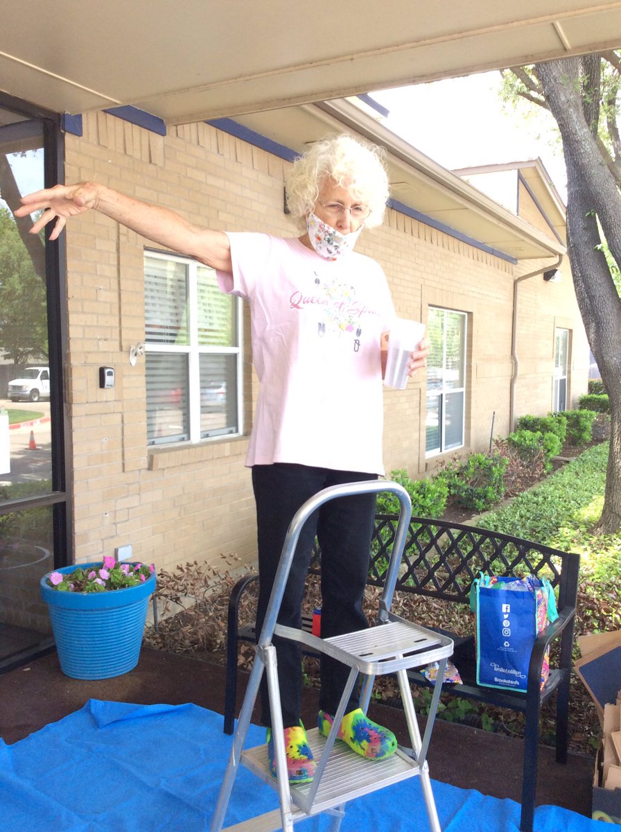 MHSArlington's tweet photo. 5th grade investigated compression waves with Miss Marylee. https://t.co/NWU1uLAenI