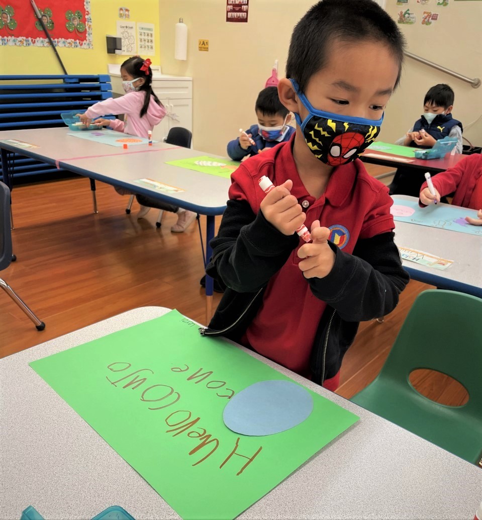RSI's Preschool prepares students for the world learning through a trilingual language immersion program where they learn to read and write in Spanish, English and Mandarin at a young age. #multiculturalkids #languageimmersion #trilingual #trilingualkids