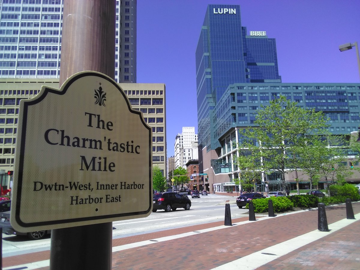 CharmtasticMile's tweet image. The "Charm'tastic Mile" (Love That 1.3) unveils new designer sign at the Inner Harbor &amp;amp; Harborplace for tourists #CharmtasticMile #Harborplace #InnerHarbor #designersign #CharmCityEst1975 #tourists