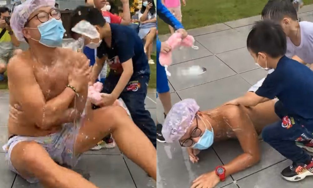 3/6Comedian Wong Kar-wai  #東方昇, from online news & entertainment platform  @100most_hk, was streaming himself washing at the fountains live on 25/Apr (while children at site playing happily with him), but it’s clear that he only used limited amount of soap