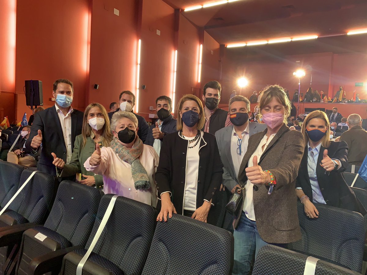 isatielmes's tweet photo. Vamos a seguir trabajando en #Torrejón , y en cada municipio de Madrid, por vivir “a la madrileña”, con esfuerzo y valentía. 

Vamos a luchar por la Libertad con @IdiazAyuso @ppmadrid 

¡Gracias compañeros! 

El #4M #VotaLIBERTAD 
#YoConAyuso https://t.co/RUpXDKjoEs