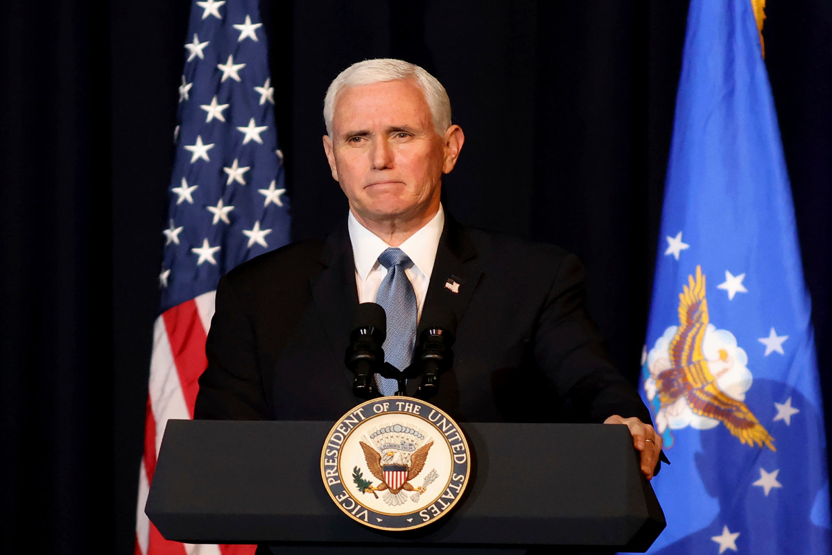 Simon &amp; Schuster staffers call for Mike Pence memoir to be canceled