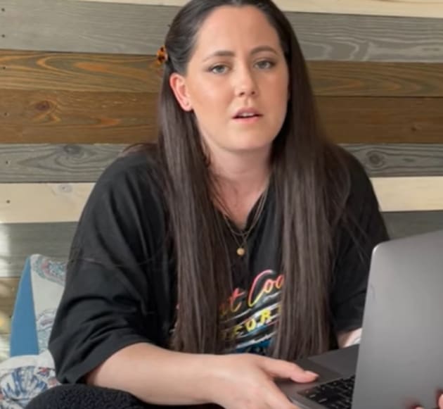 Jenelle Evans Explains Weight Gain & New Podcast, Gets Roasted For Being Ridiculous https://t.co/LRg98qNJKw https://t.co/kqaI4QOU71