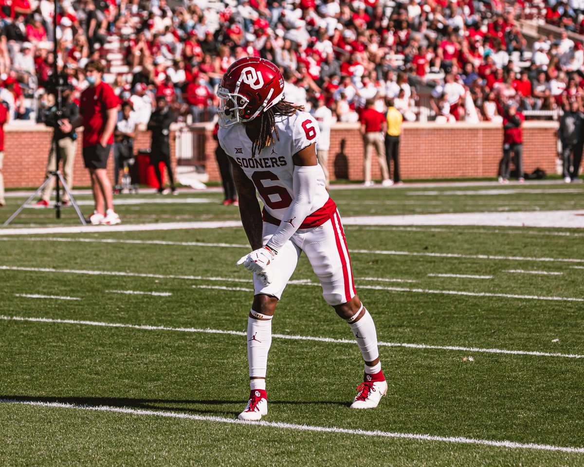 THECodyJackson3's tweet photo. It About To Get Real In Norman, OK. #BoomerSooner https://t.co/lHJLErhDkT