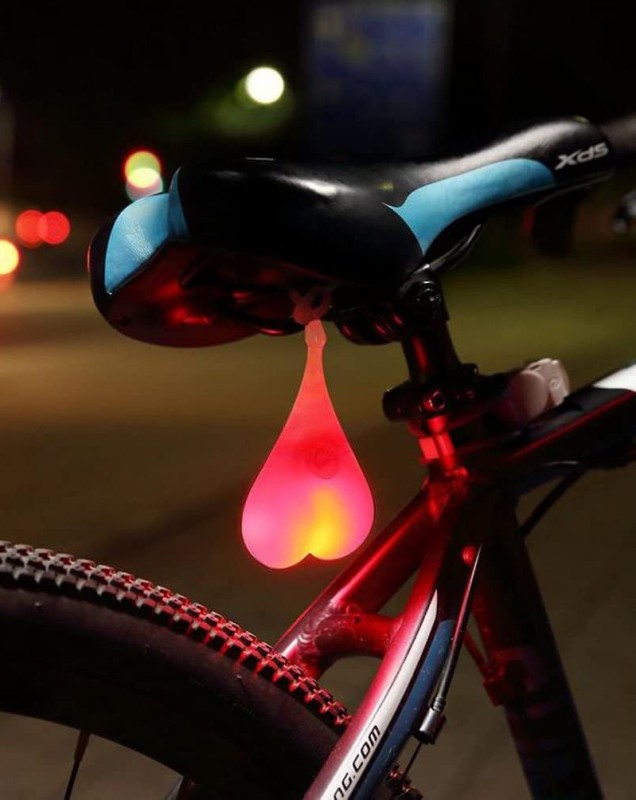 ぶらぶら揺れる ハート型自転車テールライト に言いたい事がある皆さん 僕は心が汚れている 俺それの肌色バージョン持ってるよ Togetter ぶらぶら揺れる ハート型自転車テールライト に言いたい事がある皆さん 僕は心が汚れている 俺それの肌色バージョン持ってるよ Togetter