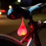 夜間に自転車を利用する際に使ってほしい!ぶらぶら揺れる「ハート型自転車テールライト」