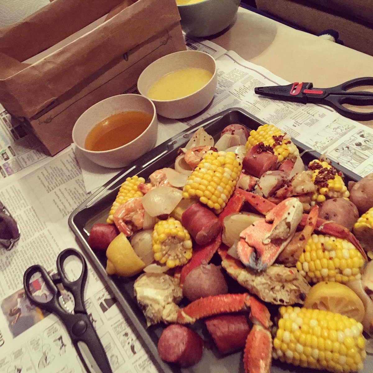 🎉🥃Happy Birthday Pao and Jes!!!🍺 Thank you Isela for the delicious Cajun Boil!!! #food #birthday #birthdaygirl #birthdayboy #cajunboil #cajun #cajuncooking