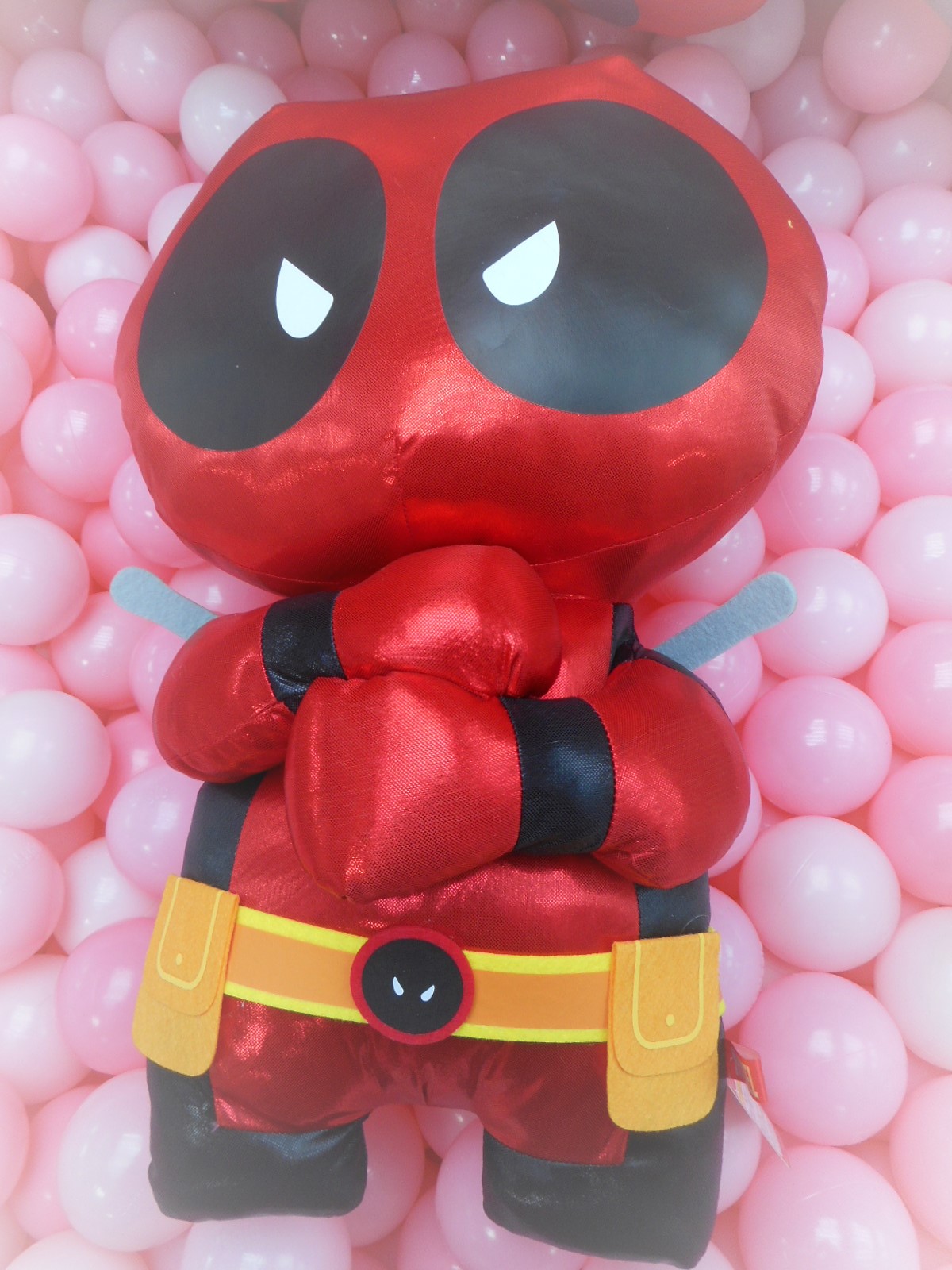 Namcoサッポロファクトリー店 景品入荷情報 Marvel Comics デッドプール より ギガジャンボメタリック生地ぬいぐるみ が入荷となりました 大人気俺ちゃんことデップーさんがぬいぐるみで登場 是非ゲットしにきてくださいね 在庫には限りが