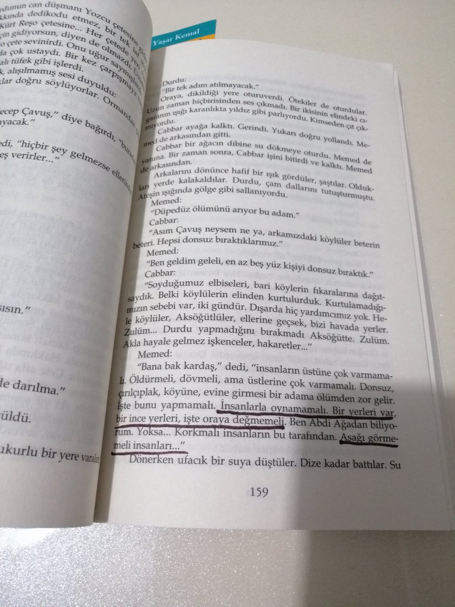 İnsanlarla oynamamalı. Bir yerleri var, bir ince yerleri, işte oraya değmemeli. Yaşar Kemal