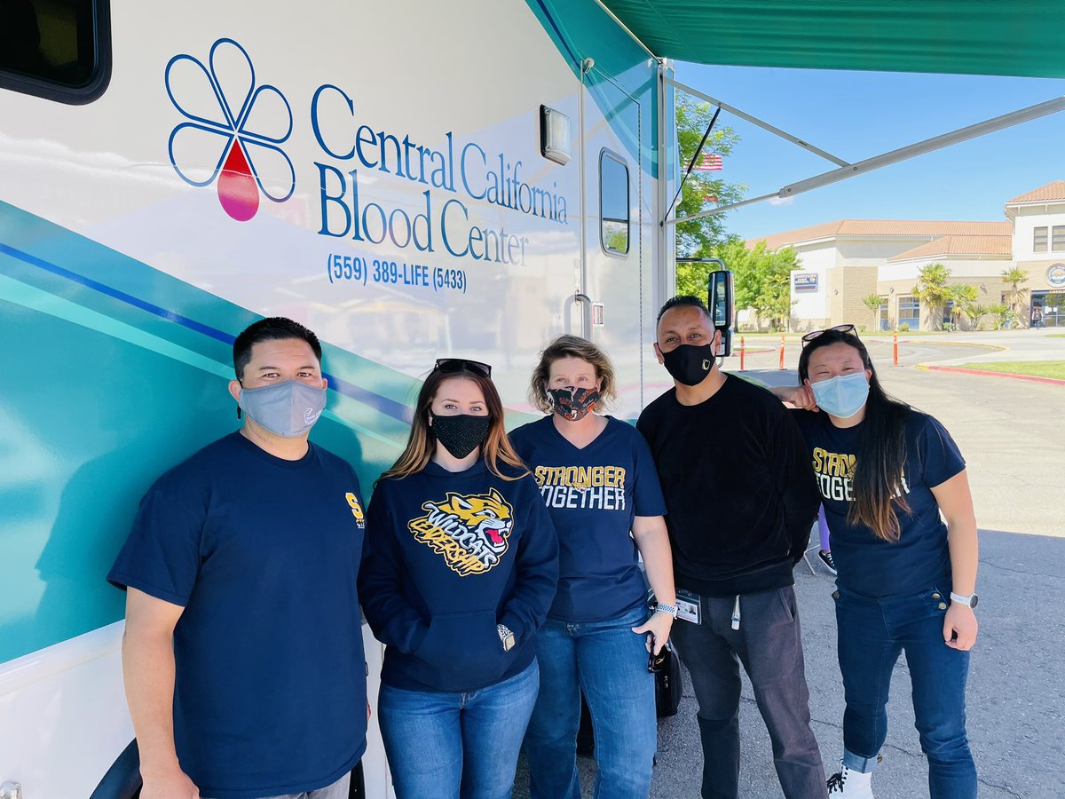 SHS_Pathways's tweet image. Numbers to be confirmed, but our students, staff, and community donated around 64 units to the Central California Blood Center today! The blood banks are down 60% of their usual collection, and there is a huge blood shortage. Donate if you can. @SHSHealthSci @SHS_Leaders