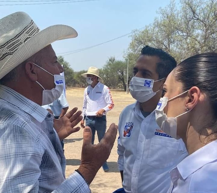 MarunTono's tweet photo. Seremos un gobierno cercano que impulsará lo mejor de nuestra gente y nuestras comunidades rurales.
Agradezco el apoyo y la confianza de los habitantes de San Isidro de los Palominos, Los Gamiño, Los Gutiérrez,  El Jaralillo y El Junco.
#SanFranciscoDelRincón #EnMejoresManos https://t.co/qxkX16xcK8