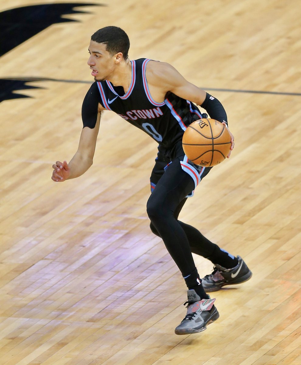 Sale > tyrese haliburton kings jersey > in stock