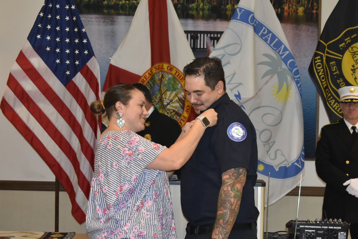 IAFF4807's tweet photo. Driver Engineer Joseph Fajardo was officially promoted to Driver in DEC 2020. He joined @PalmCoastFire in 2016, He was pinned tonight by his girlfriend Angela.
#IAFF #IAFFNewsDesk #IAFF4807 #PalmCoastFire #Promotion #Firefighter #Paramedic #EMT #DriverEngineer #Firefighter https://t.co/J5znWWIJkv