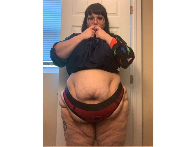 New strap, who dis? Damn I&rsquo;m thiccc  https://t.co/7JhczdtIxC https://t.co/cOXo92Snm9<a href="/tag/mvsales"class="tags"><span>#mvsales</span></a>