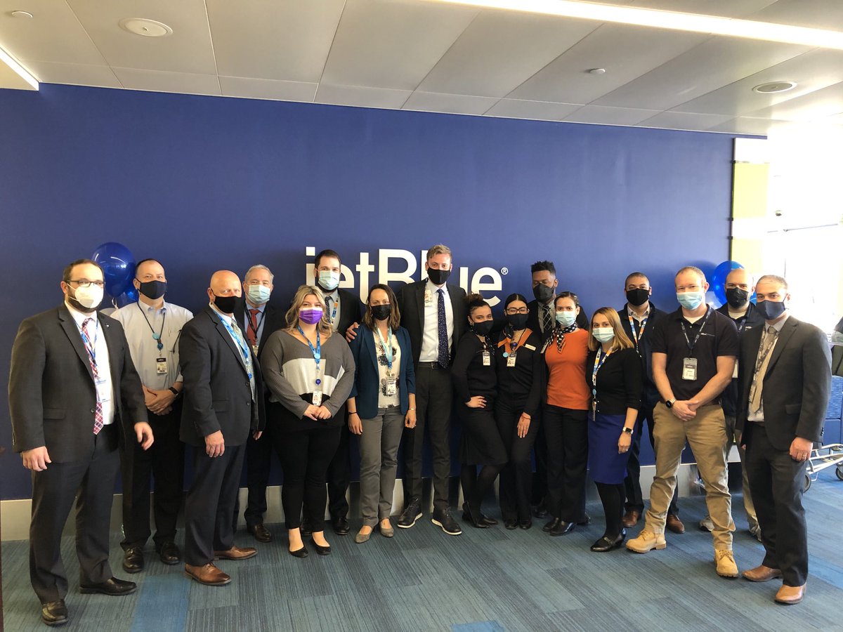 ⁦<a href="/HelloJetBlue/">HelloJetBlue</a>⁩ A big thank you to this team and so many others that helped make our first A220 departure a successful one.