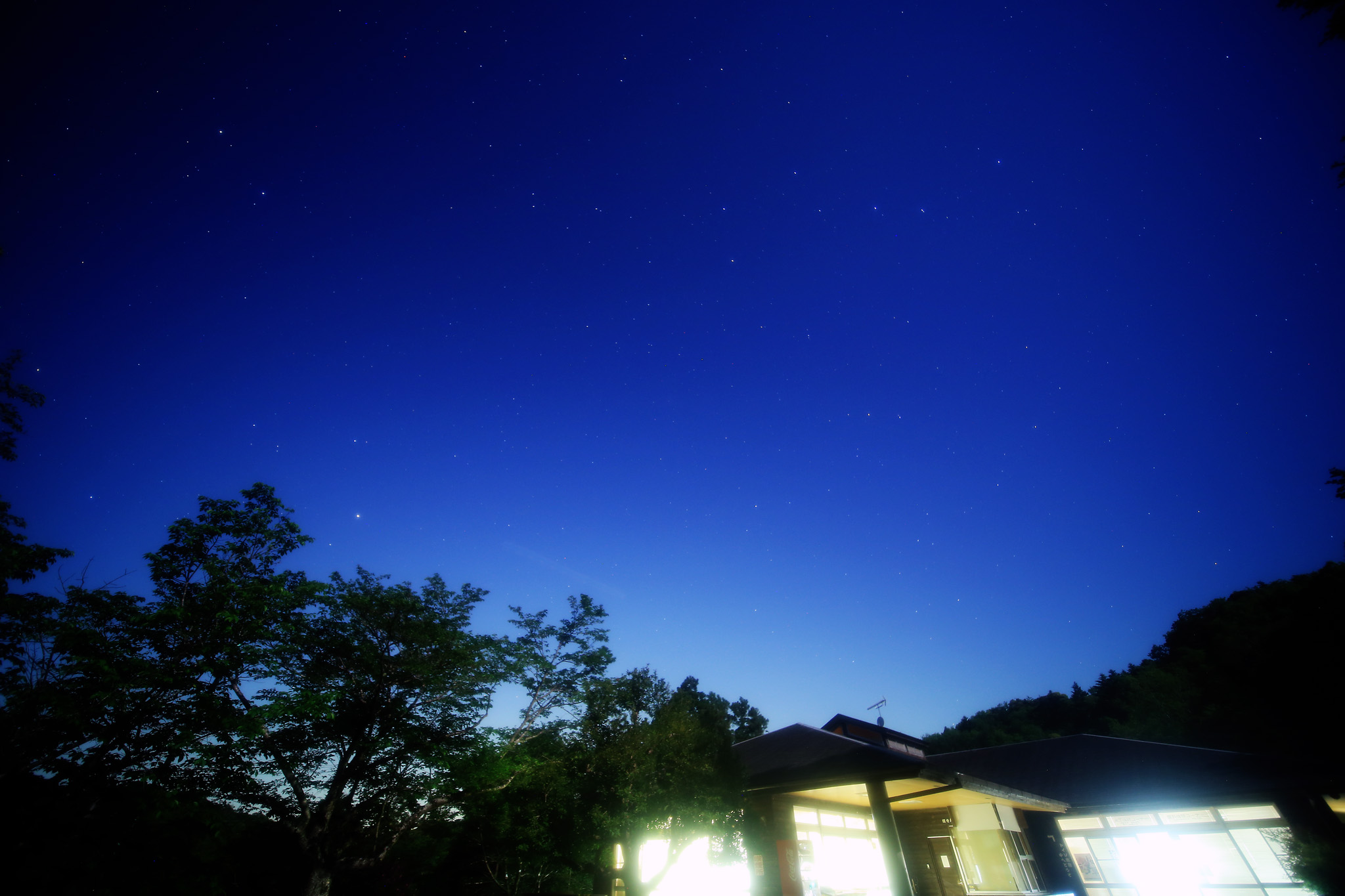清和県民の森 On Twitter 星空撮影ワークショップの 春編 が きのう開催されました 満月の星空を 明るさを調節しながらの撮影となりました 次回は ５月２２日 土 の開催を予定しております