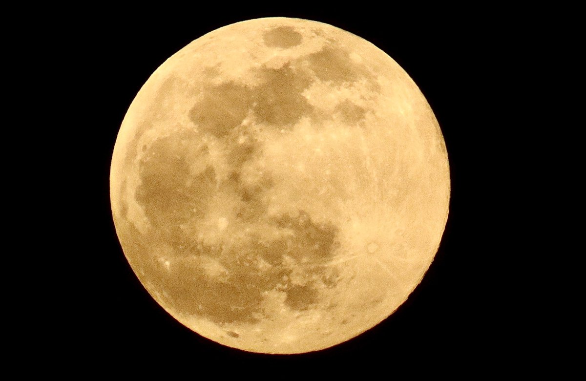 Tonight’s pink moon <a href="/WBIRWeather/">WBIR Weather</a>