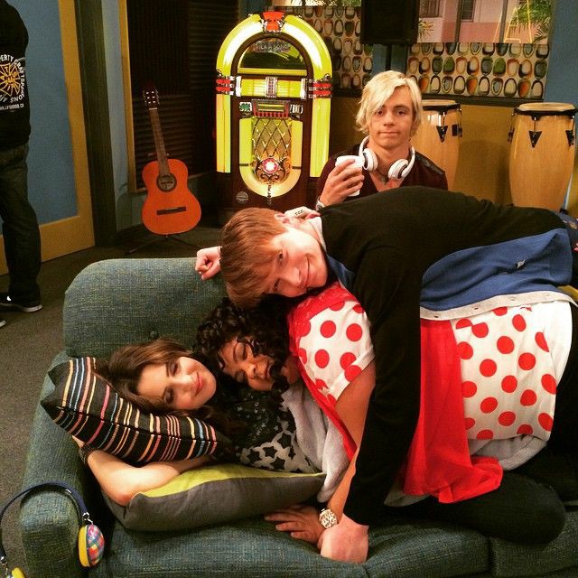 the austin & ally cast being bffs - a thread