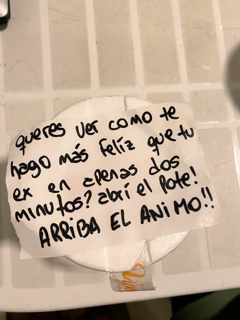 lucipizarro's tweet photo. nunca las desgracias de una amiga me hicieron tan feliz https://t.co/s1LMcCa2HB