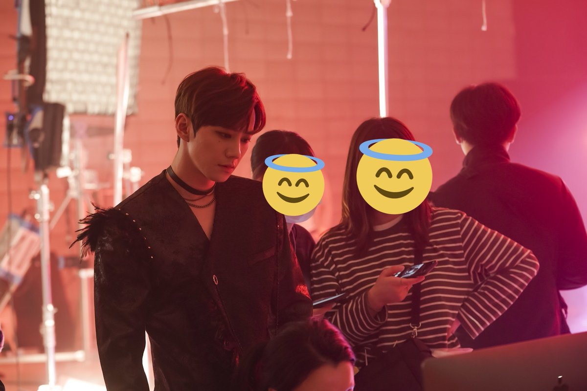 Some behind pictures of Junyoung and with SHAX members from  @transforatz  #이준영  #LEEJUNYOUNG  #유키스  #UKISS  #이미테이션  #Imitation  #권력  #KwonRyuk  #SHAX  #샥스  #SHAX_COMEBACK_0507