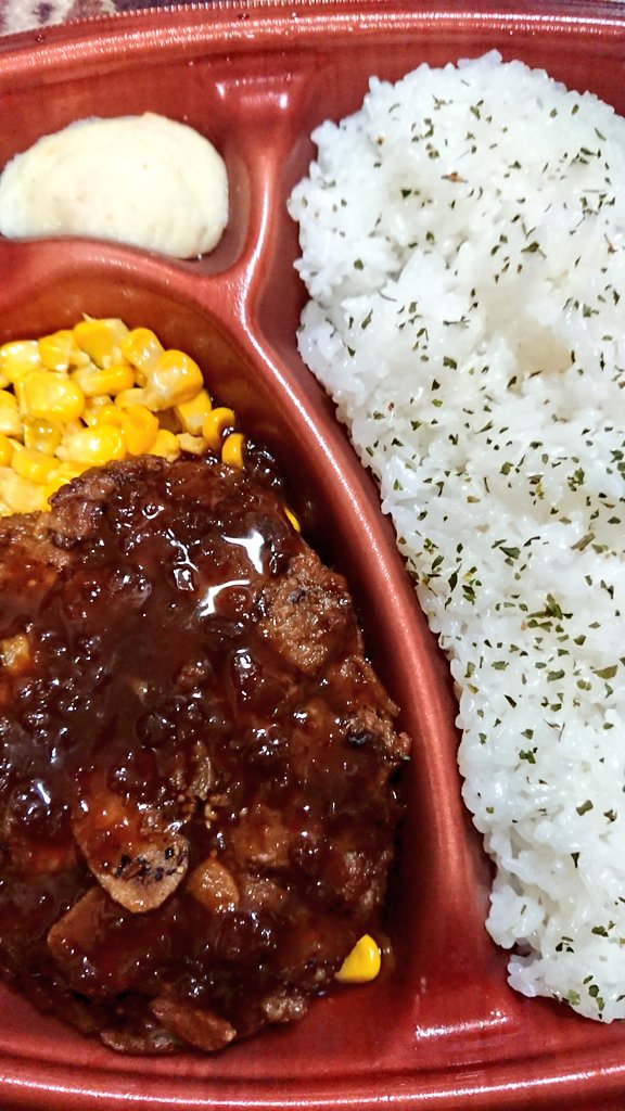 久しぶりにコンビニ弁当 怪人デベソ Skeb受付中 絵仕事募集中 のイラスト