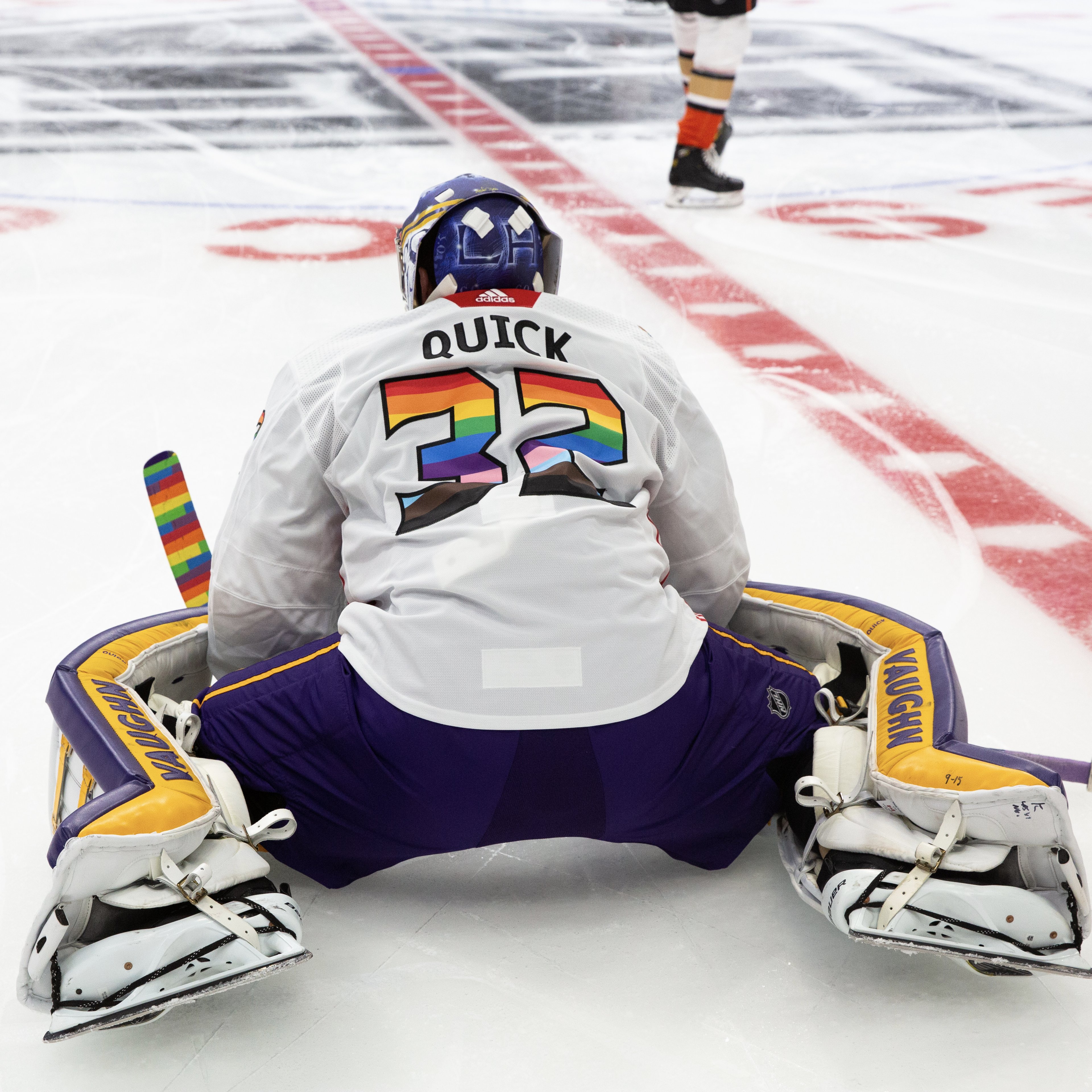 LA Kings on X: #LAKings St. Patrick's day warm-up jerseys to be auctioned  off after they're worn tonight! >    / X