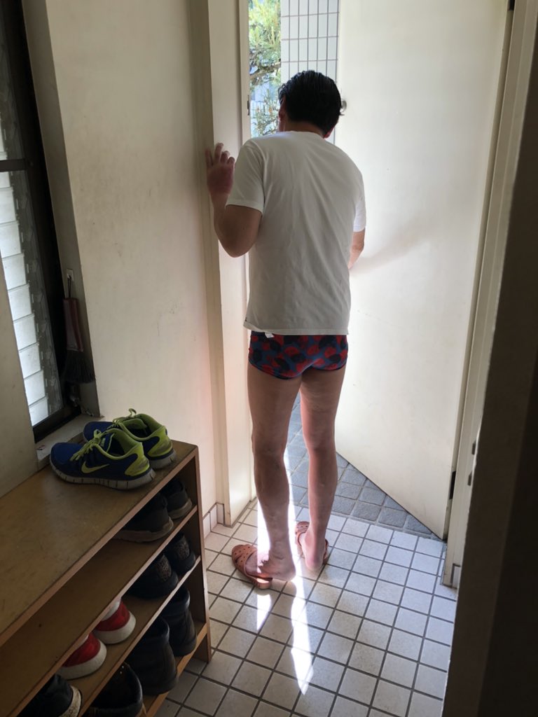 赤井英和の嫁 佳子 かいがいしく 息子が見えなくなるまで見送る赤井 なんは履いてください T Co 8xi6bx2syt Twitter 赤井英和の嫁 佳子 かいがいしく 息子が見えなくなるまで見送る赤井 なんは履いてください T Co 8xi6bx2syt Twitter