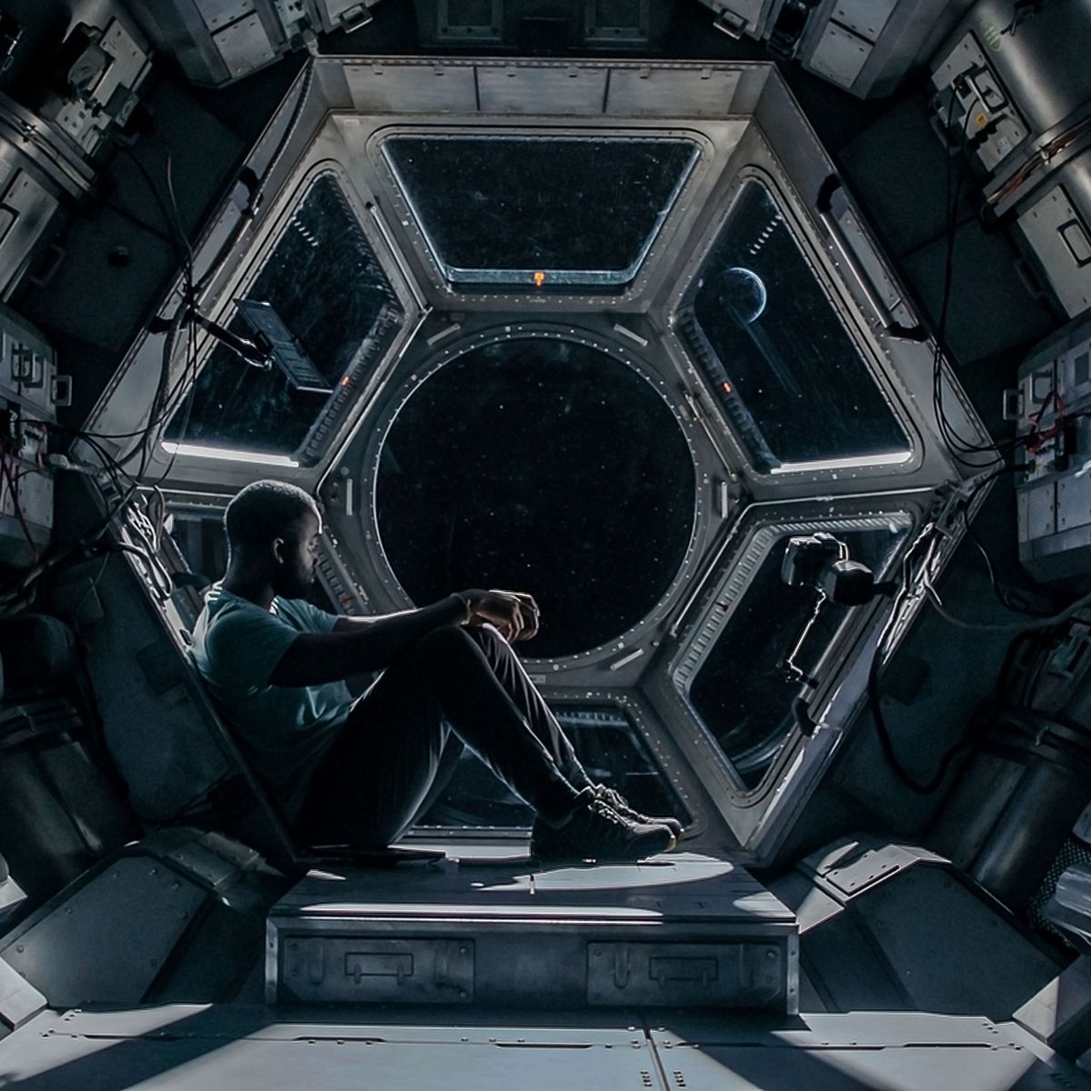 (Some spoilers) Watched Stowaway (2021) last night: Another sub-par scifi/space movie.10/10 - Visuals0/10 - WritingWhen will filmmakers realize how important writing is? #movies  #movie  #film  #scifi  #space