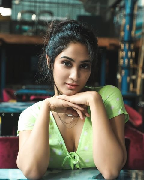 Ez94ICzXMAAWli9?format=png&name=small