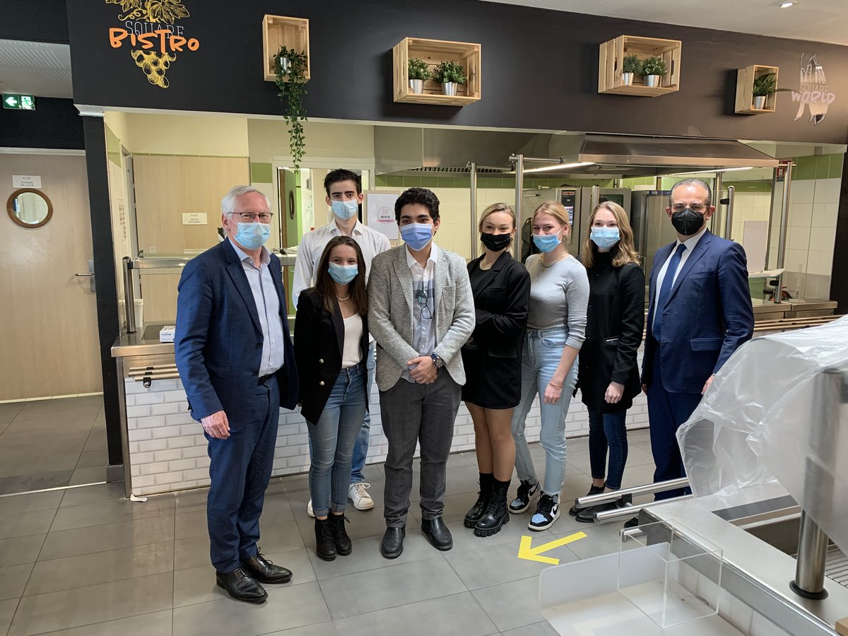 Très heureux d'avoir accueilli <a href="/Jp_Jeandon/">Jean-Paul Jeandon</a> sur notre campus de #Cergy pour soutenir un beau projet entrepreneurial de nos étudiants du GBBA 
 <a href="/essec/">ESSEC Business School</a> pour aider les étudiants à mieux manger !