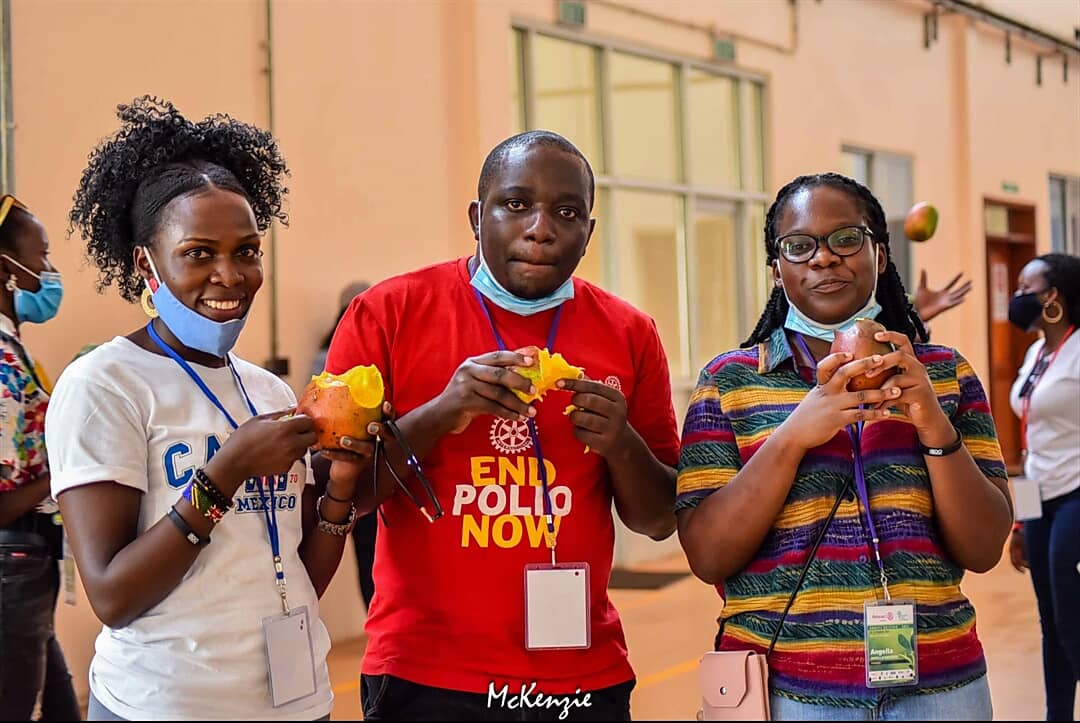 RotaractKibuli's tweet photo. While in Soroti, we had a vocational tour at Soroti Fruits limited, home of Teju juice.🍹

Soroti Fruits limited is a government of Uganda investment promotion initiative aimed at supporting value addition in fruit .

📸 #McKenzie

#rei20
#sorotiedition
#kibuliprbooth https://t.co/ZJaile4DcA