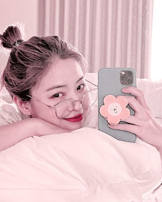 αdēℒinē Dαnuαrdαrα tweet media