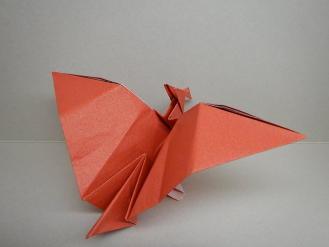 「紙飛行機 シンプルな背景」のTwitter画像/イラスト(新着)｜2ページ目