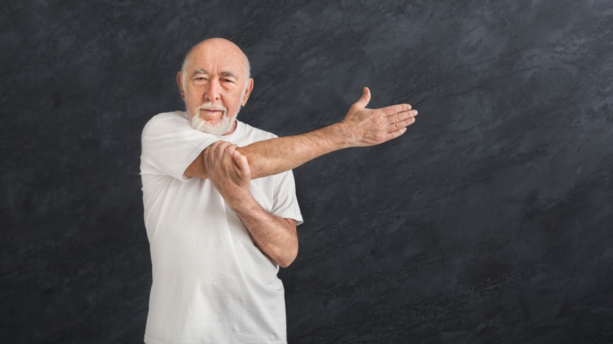 onetoonehc's tweet image. Oftentimes, seniors prefer sitting and lying down in their homes to pass the time. This would seem fine at first because it lessens the risk for accidents to happen.

Read more: business.facebook.com/17583086632494…

#StretchingExercises #OneToOneHomeCareLLC