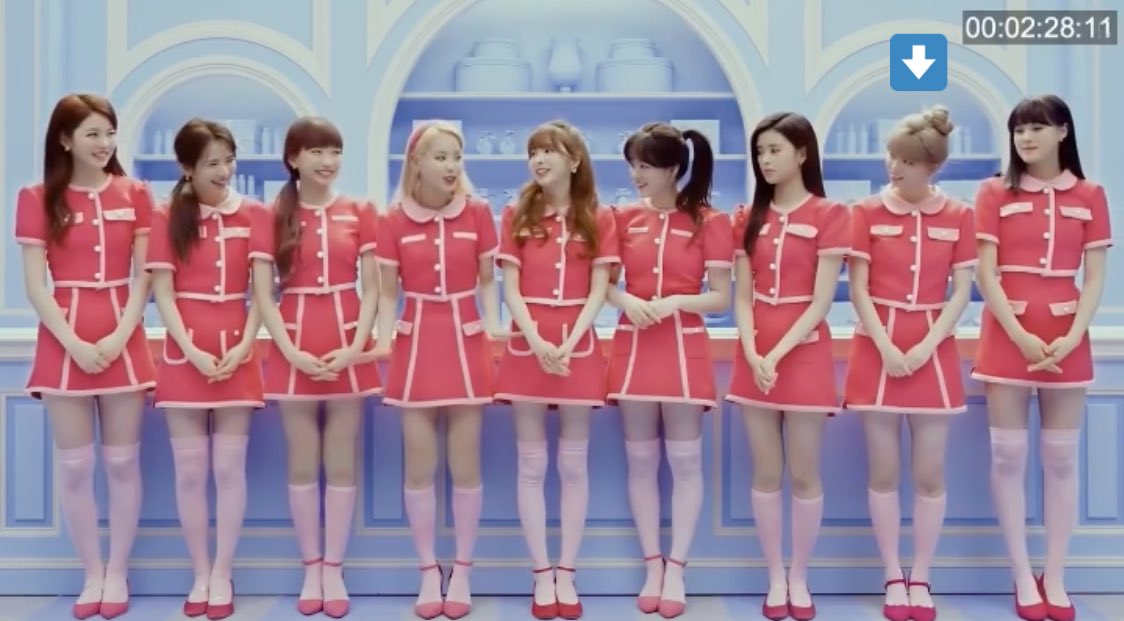 はぬる Niziuのリクちゃん痩せてから自分の中で骨格ウェーブ説が出てきた 骨格ストレートかと思ってたけど 膝の位置が骨格 ウェーブのリマちゃんとマコちゃんと同じ位置 それに上半身もかなり華奢になってきた T Co Hvtzx0x4ac Twitter