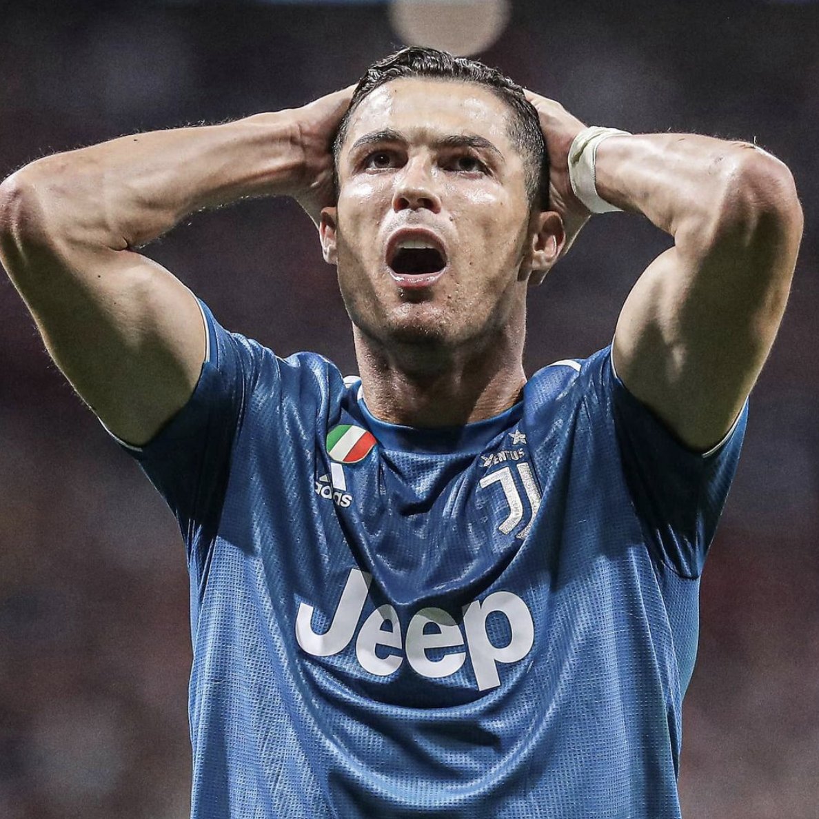 DeadlineDayLive's tweet photo. If Juventus fail to qualify for the Champions League, Cristiano Ronaldo will look to leave the club for PSG or Manchester United. (Source: Tuttosport) https://t.co/7oYKeKD97D