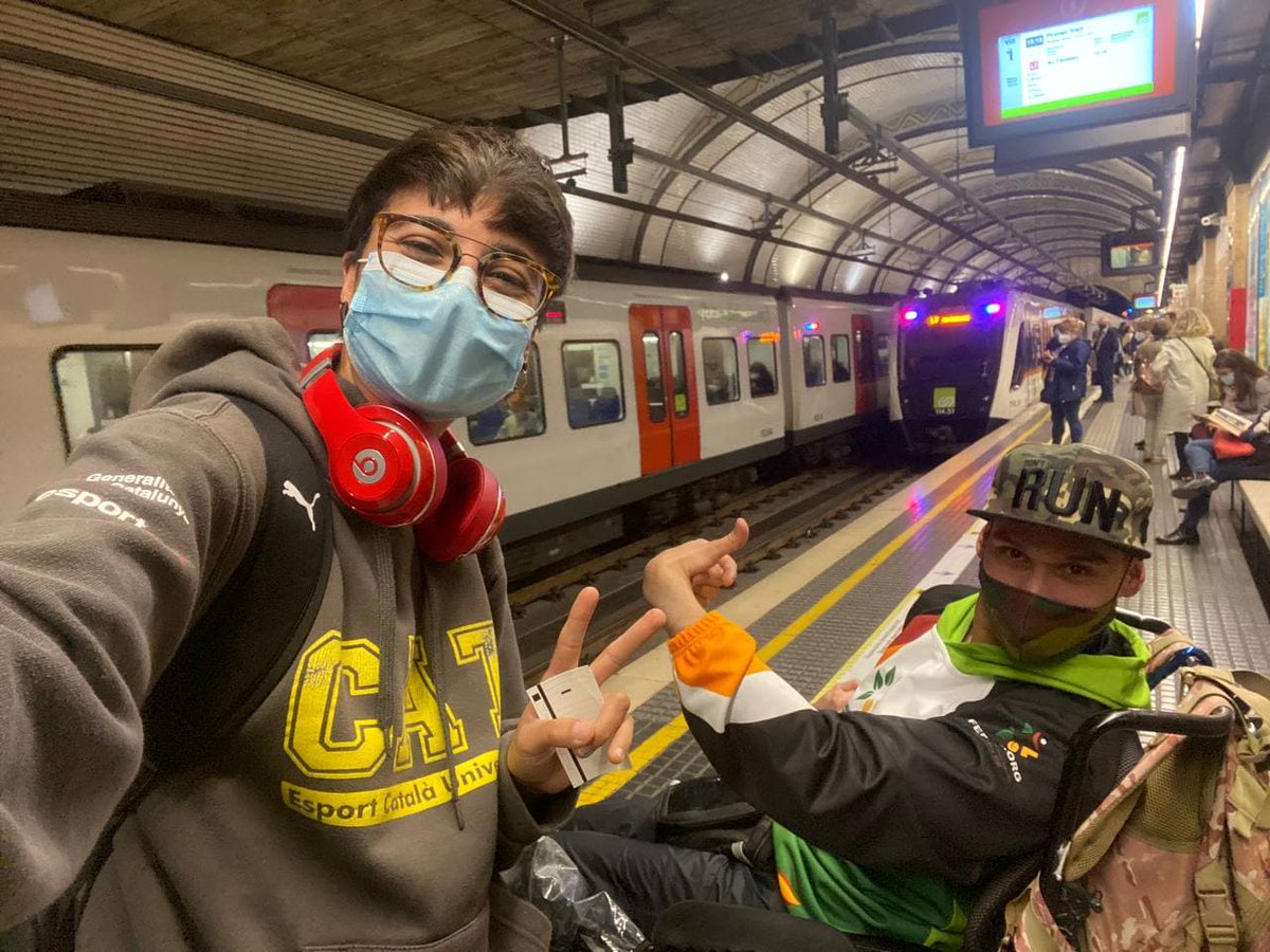 _FEDPC_'s tweet photo. Nuestro ecoembajador de #BocciaESP "Fido" nos manda este mensaje

Esto es un pequeño paso, pero uno gran para el medio ambiente. Nosotros vamos a entrenar en transporte público, para reducir nuestra huella de carbono

¿Y tu?

#CadaDetalleSuma #somosverdes #ProyectoLIBERA https://t.co/lqhTtuE7oG