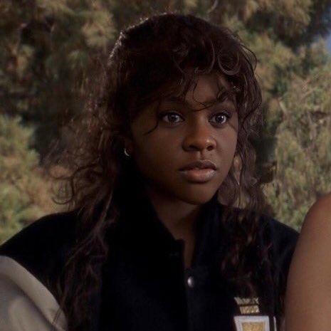 mxvies's tweet image. lil kim ✧ she’s all that (1999)