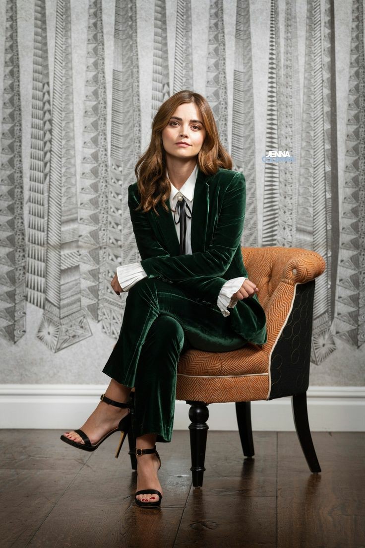 Happy birthday my women crush, jenna coleman <3 