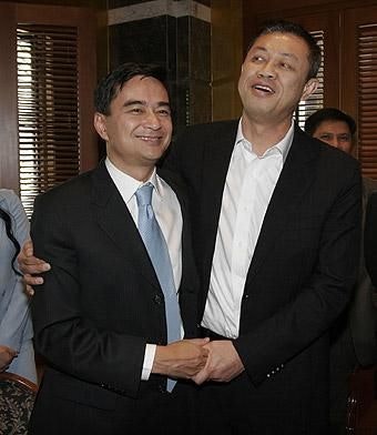Newin betrayed Thaksin in December 2008, switching sides to support Abhisit Vejjajiva as prime minister in return for massive bribes and control of three crucial ministries — Interior, Transport and Communications, and Commerce. 10/16