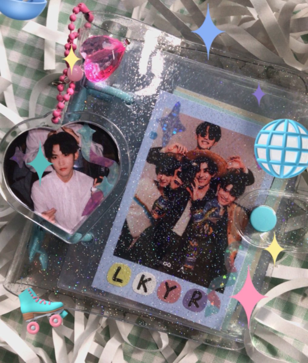 aboutdream04's tweet image. เดี๋ยวเราจะมาเปิดพรีแฟ้มใส่รูปแบบนี้นะคะ +พวงกุญแจด้วย จะมีใครสนใจไหมเอ่ยㅠㅡㅠ💖🥺#ตลาดนัดCHUANG2021 #ตลาดนัดINTO1