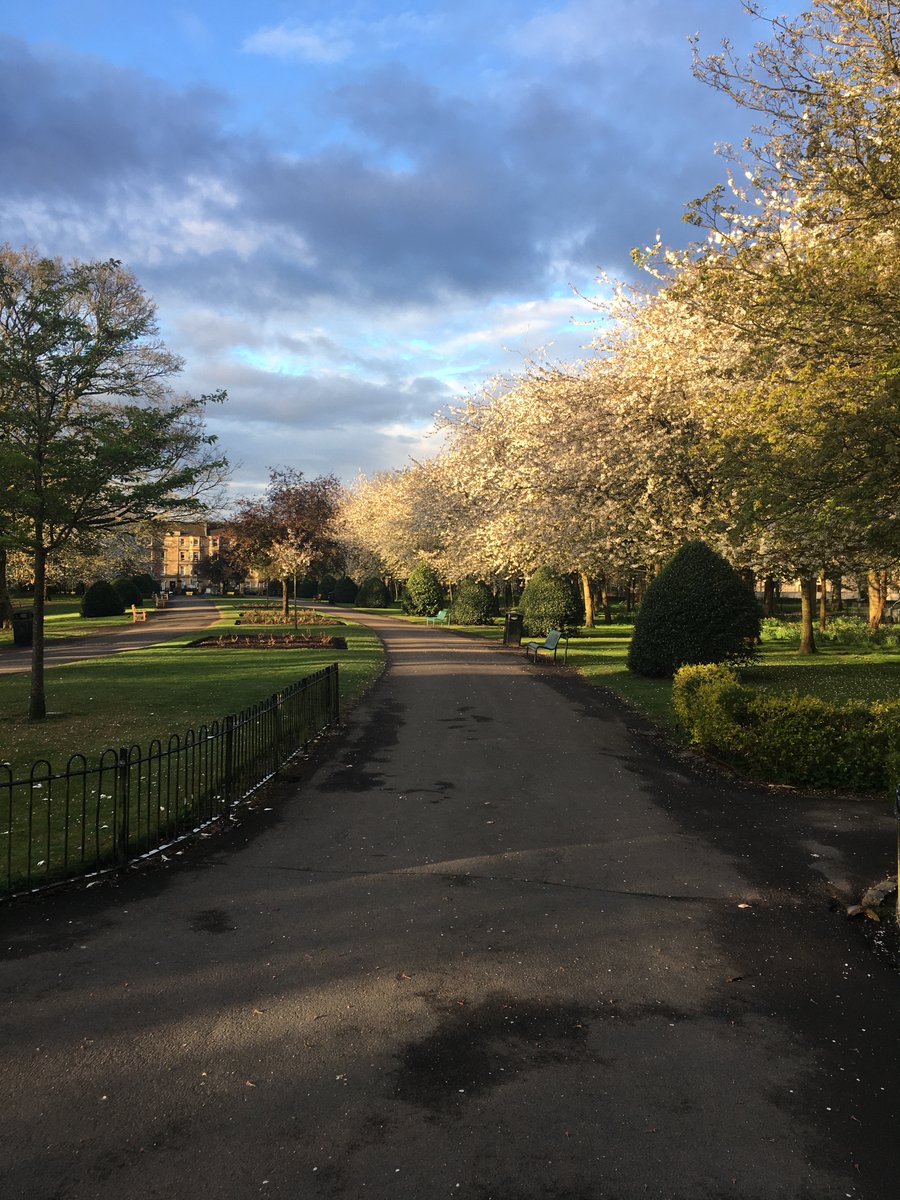 Wellbeing Wednesday: While trying to work from home it helps to set boundaries for yourself - maybe try a fake commute with a walk in a nearby park around the neighbourhood…this can help to mark the start and end of your work day…share your boundary tips below #AcademicChatter