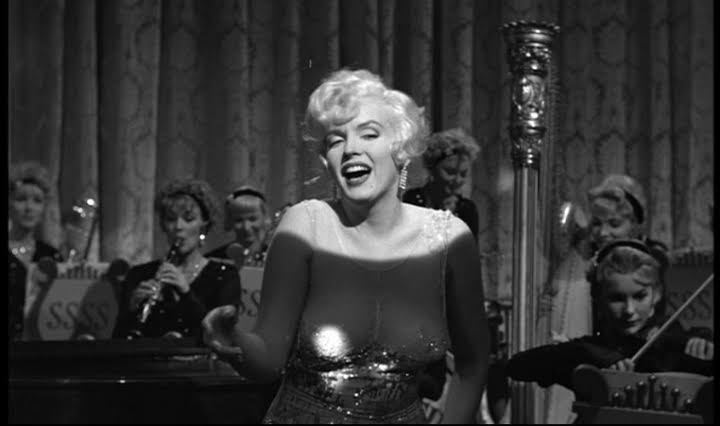 43. Some Like It Hot (1959).Director: Billy Wilder.Starring: Marilyn Monroe, Tony Curtis, Jack Lemmon, Joe E. Brown.