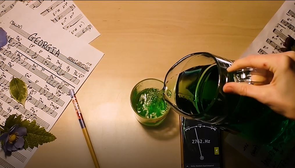Cheltenham Festivals (@cheltfestivals) on Twitter photo Get ready for <a href="/CheltJazzFest/">CheltJazzFest</a> by forming your very own Jazz Band at home!
Using everyday items you can find at home, Emily will show you how to make a xylophone using just some water and glasses 🎵
What tune can you play?
Watch here: bit.ly/2QseGfn Get ready for <a href="/CheltJazzFest/">CheltJazzFest</a> by forming your very own Jazz Band at home!
Using everyday items you can find at home, Emily will show you how to make a xylophone using just some water and glasses 🎵
What tune can you play?
Watch here: bit.ly/2QseGfn