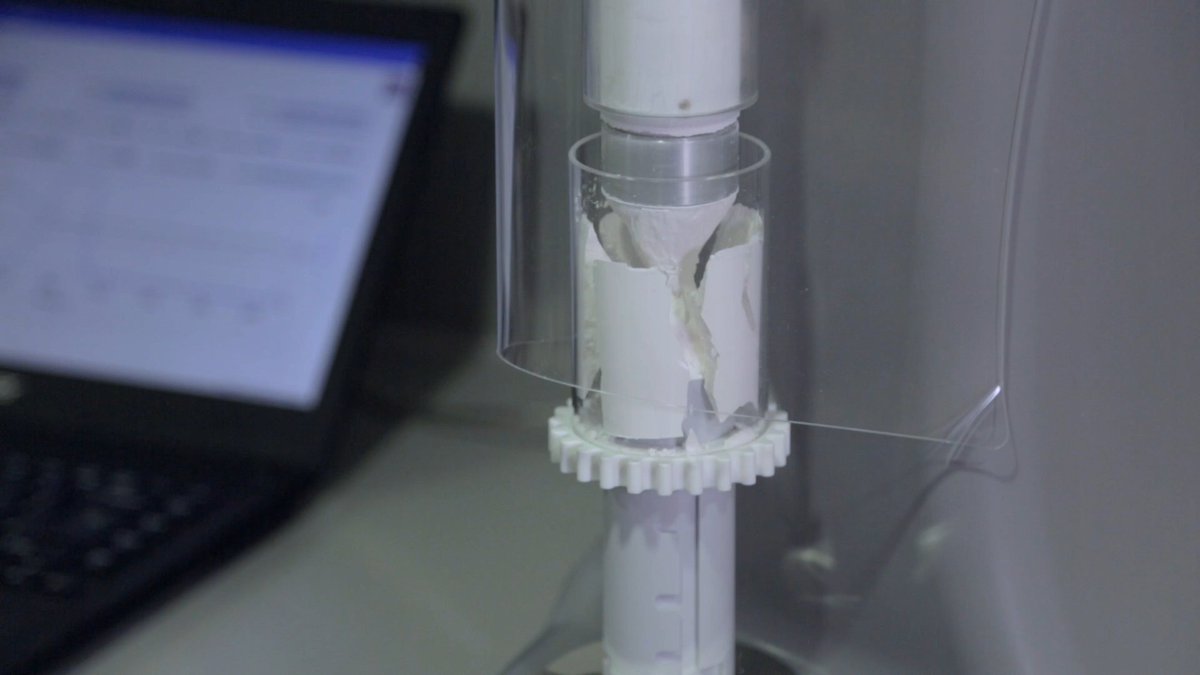 FreemanTech's tweet image. Assess and rank #powderflowability with the Uniaxial Powder Tester, a stand-alone uniaxial shear tester for simple, sensitive and cost effective powder characterisation - freemantech.co.uk/powder-testing…
