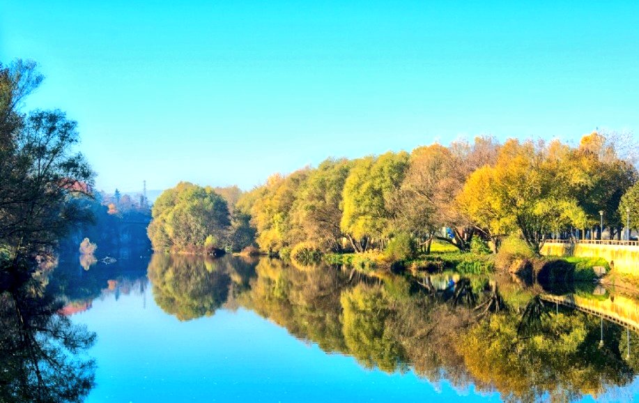 El diputat Josep Tarín s'ha reunit avui amb la presidenta del <a href="/ConsorciTer/">Consorci del Ter</a> <a href="/AstridDesset/">Astrid Desset🎗</a> . El consorci  està format per 70 ajuntaments i 5 consells comarcals de la conca del Ter.