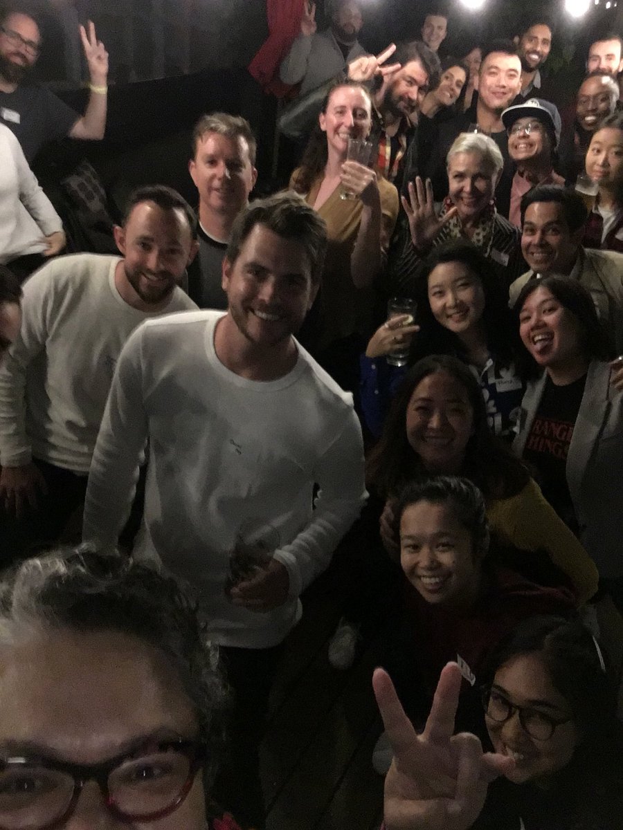 HaunaniPao's tweet photo. This is now. #uxhappyhour with @UXAuckland https://t.co/Gd9nDpMovP