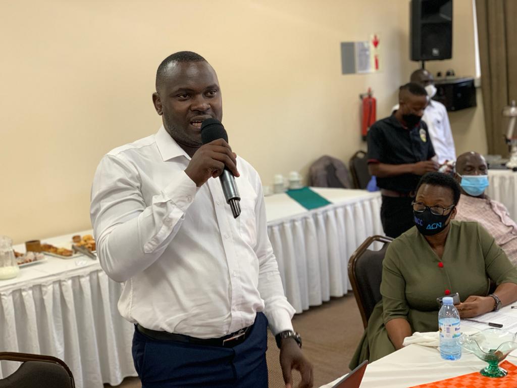 ToutMedia's tweet image. Our CEO, @Ugaman01 sharing his experience as a victim of Counterfeit electronics.

#CounterfeitelectronicsUG
#Buyandsellgenuine