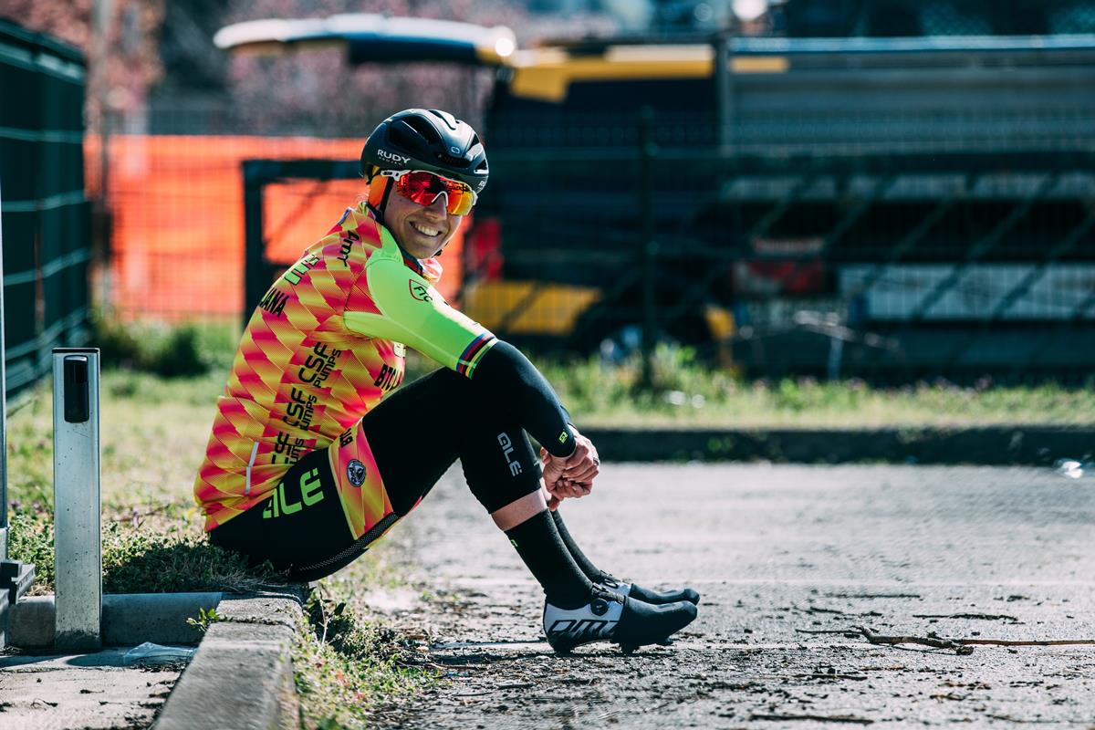 CipolliniTeam's tweet image. Always smile, never give up

#IamAle #Alecycling #AleBTCLjubljana #Yellowfluorange #btccity #rudyproject #rudyworld #prologo #qmsportscare #trainingpeaks #wahoo #Raceone #MCipolliniPassion #DMT #rideda #oblak #vittoria #sitip #windtex

(ph. Tornanti.cc)